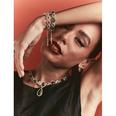 33891-pulseira-festa-glam-gota-pedras-redonda-volta-cravejada-cristal-verde-turmalina-banho-ouro-rosa-valverde-semijoias-33839-pulseira-pedrinhas-festa-glam-atelier-redondas-cristal -2-.jpg